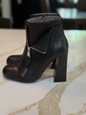 ixos- Leather Ankle Boot